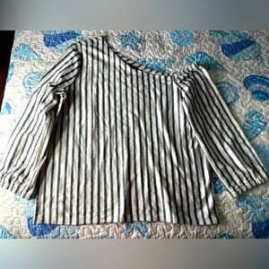Banana Republic women’s small one shoulder striped top
